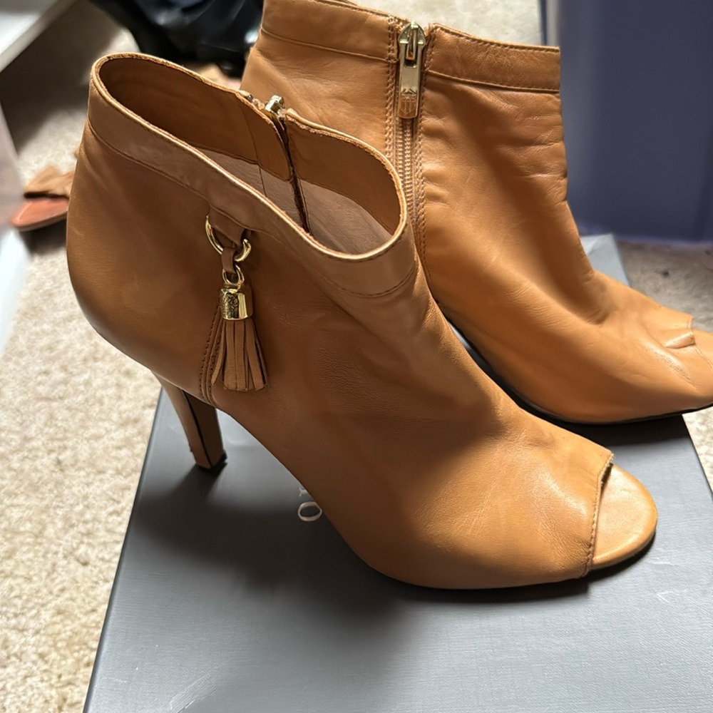 Vince Camuto Kevia Booties